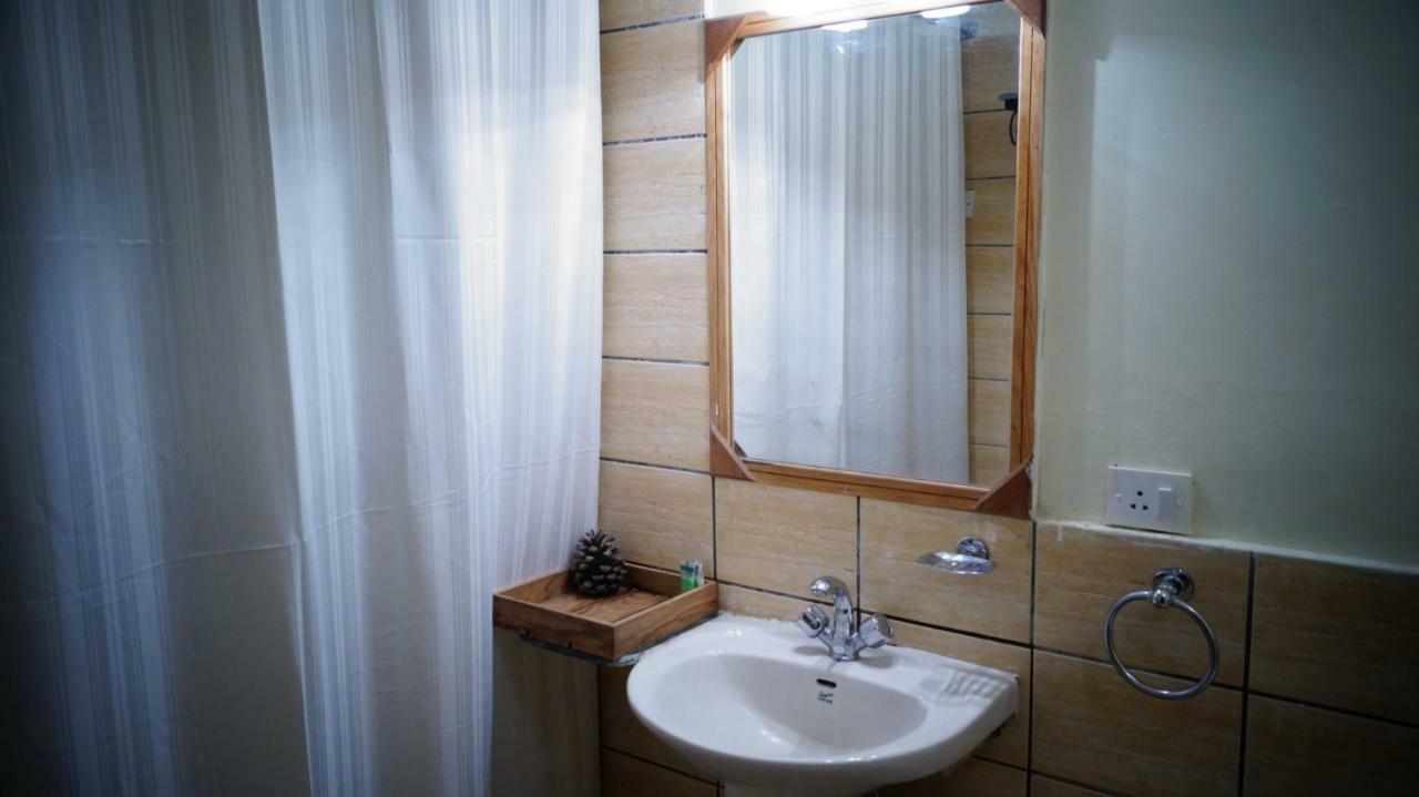 V Resorts Mumukshu Pauri Zewnętrze zdjęcie
